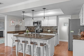 106 Wimbledon Ct, Cary, NC 27511