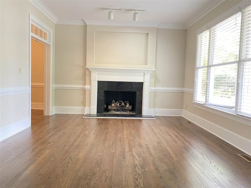 106 Windhover Dr, Chapel Hill, NC 27514