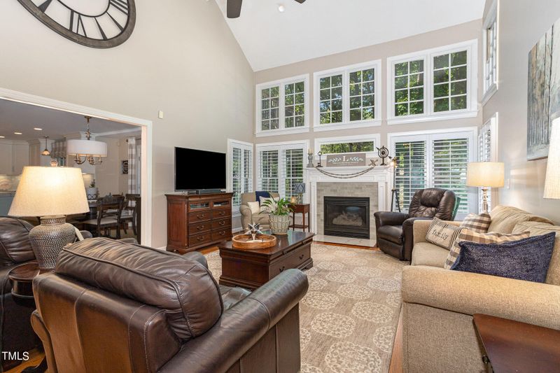 106 Windrock Ln, Cary, NC 27518