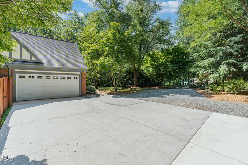 106 Wolfs Trl, Chapel Hill, NC 27516