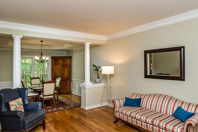 106 Yale Ln, Durham, NC 27517