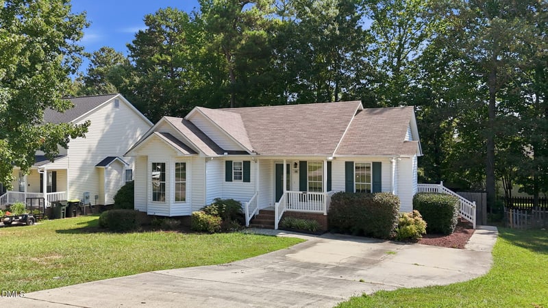 106 Zircon Ln, Knightdale, NC 27545