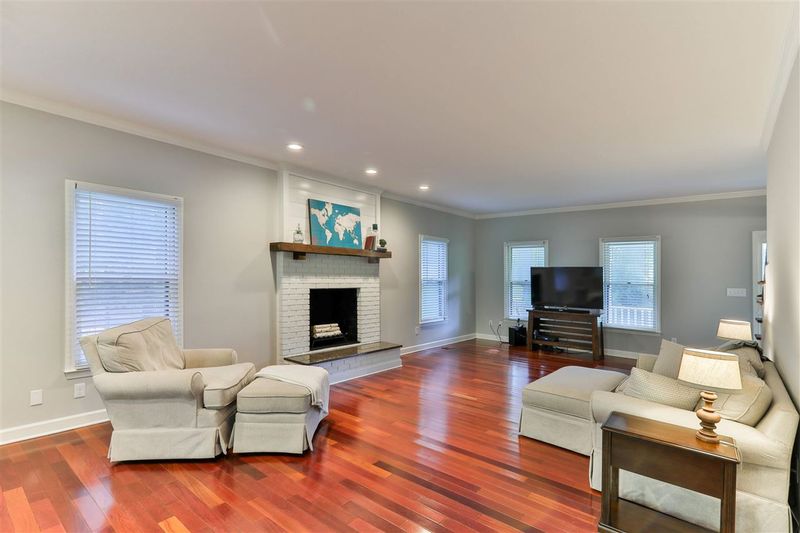 10601 Lake Pl, Zebulon, NC 27597