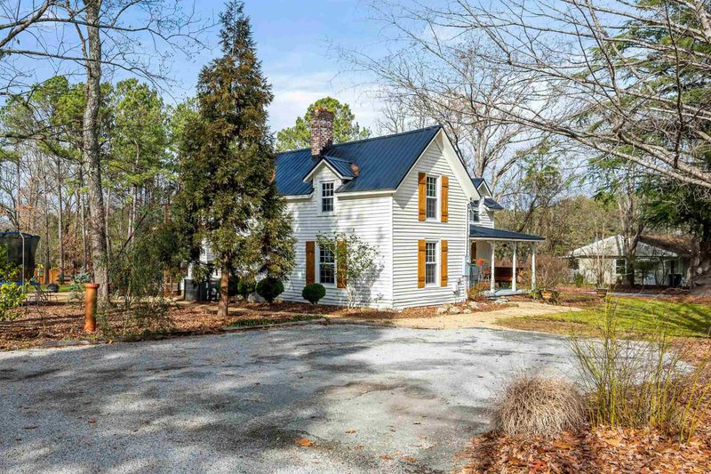 10601 Six Forks Rd, Raleigh, NC 27614