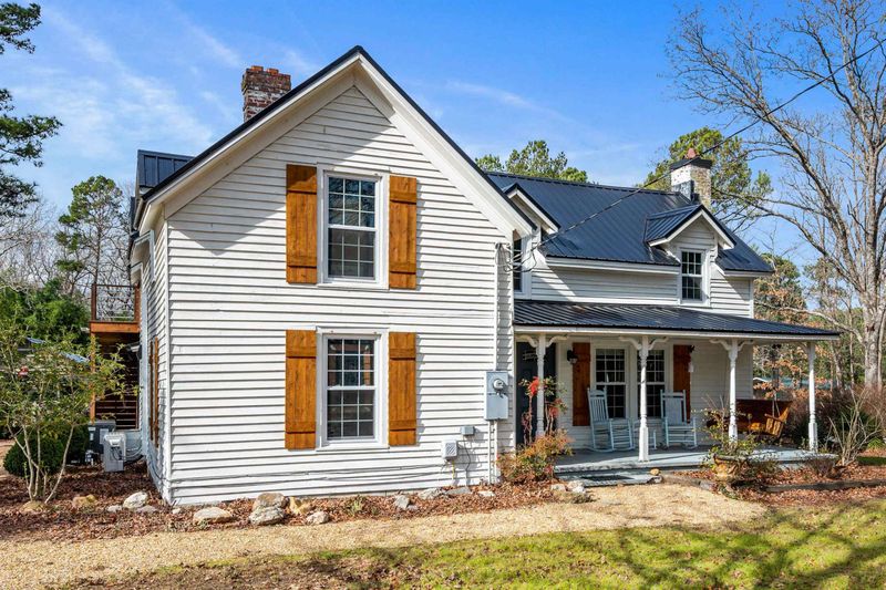 10601 Six Forks Rd, Raleigh, NC 27614