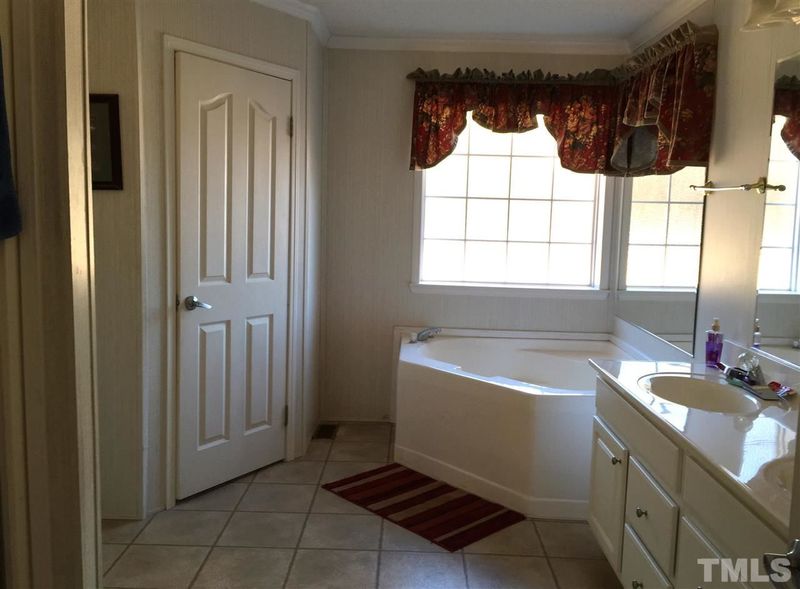 10602 Nc 96 Hw, Zebulon, NC 27597