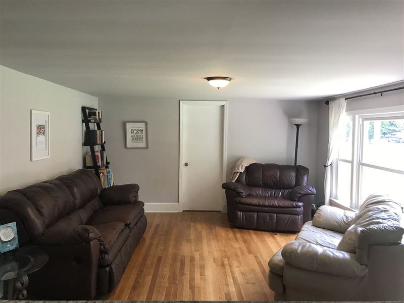 10604 Six Forks Rd, Raleigh, NC 27614