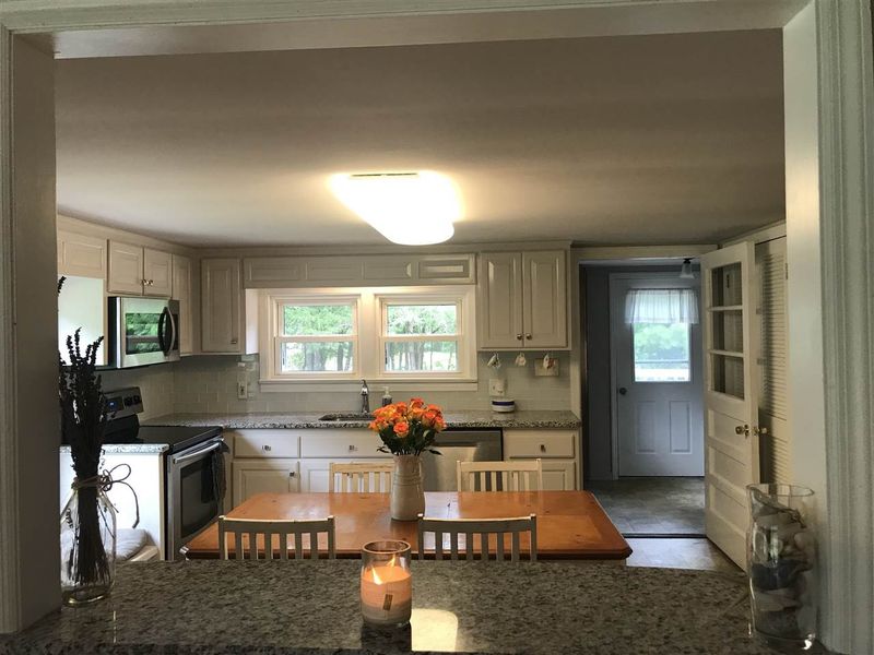 10604 Six Forks Rd, Raleigh, NC 27614