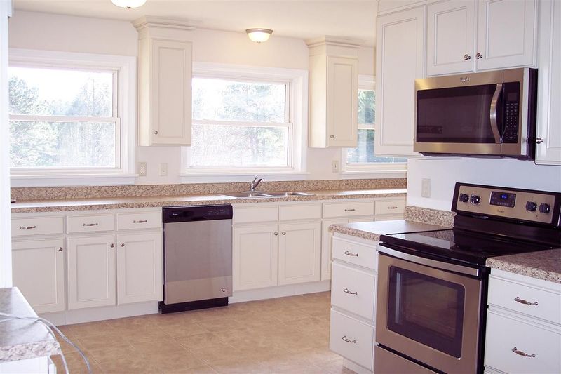 10605 Dolphin Pl, Raleigh, NC 27603
