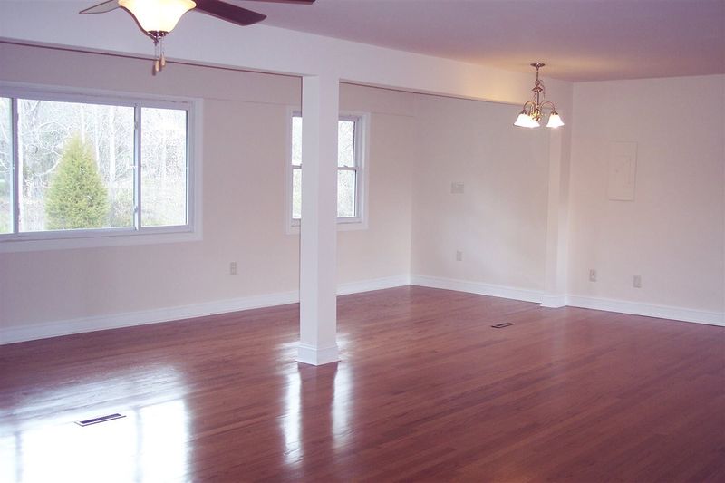 10605 Dolphin Pl, Raleigh, NC 27603