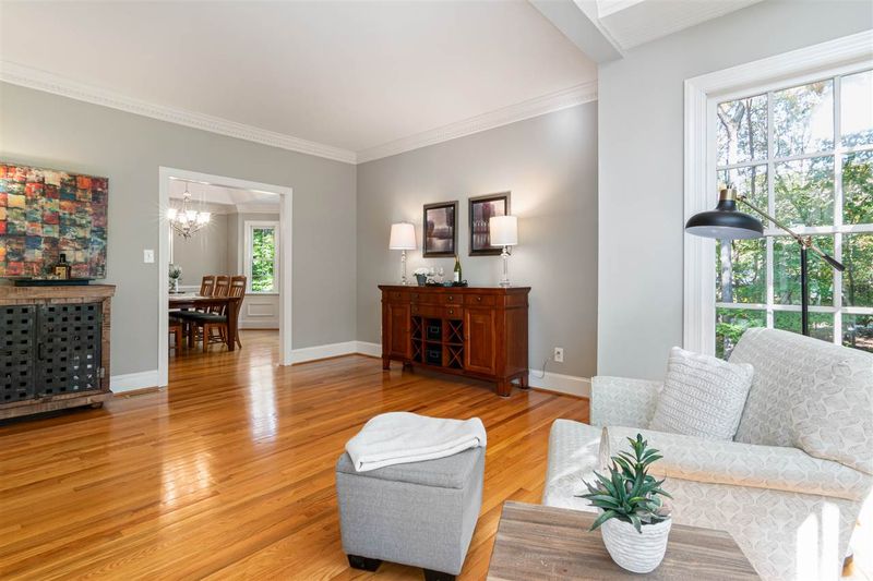 10605 Leslie Dr, Raleigh, NC 27615