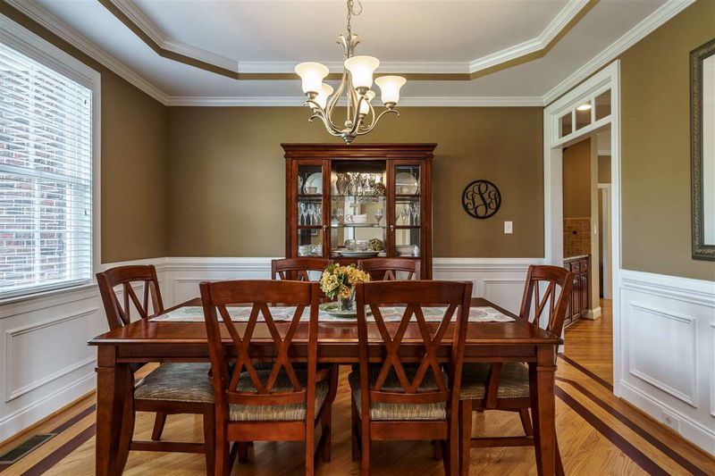 10605 Sunny Point Dr, Zebulon, NC 27597