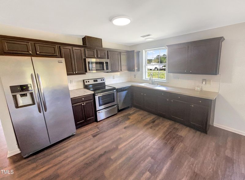 10607 Oakley Rd, Zebulon, NC 27597