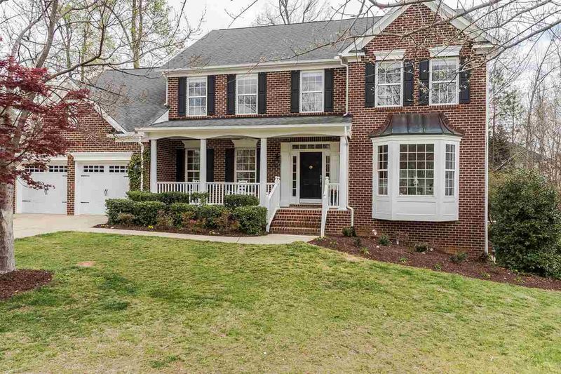 10608 River Forest Dr, Raleigh, NC 27614