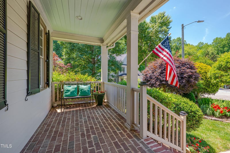 10608 Thornbury Crest Ct, Raleigh, NC 27614