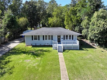 1061 Mohawk Ave, Fayetteville, NC 28303