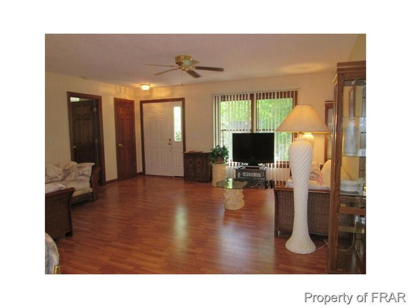 1061 Windrace Trl, Sanford, NC 27332