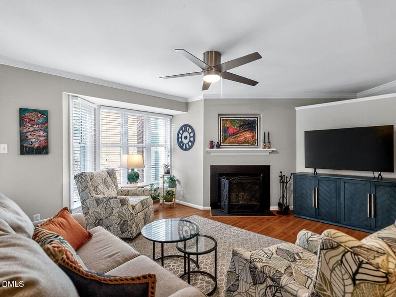 1061 Wirewood Dr #204, Raleigh, NC 27605