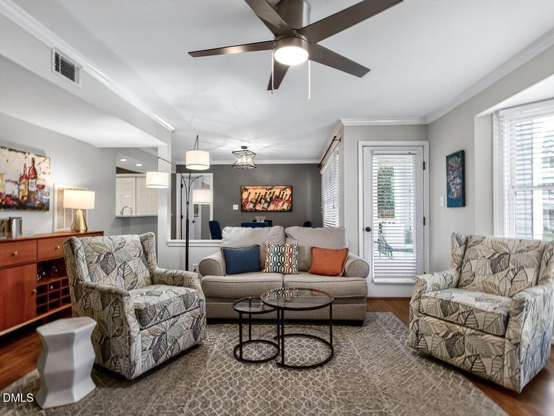 1061 Wirewood Dr #204, Raleigh, NC 27605
