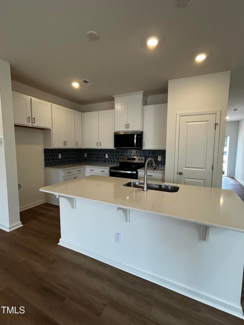10610 Brookside Reserve Rd, Raleigh, NC 27614