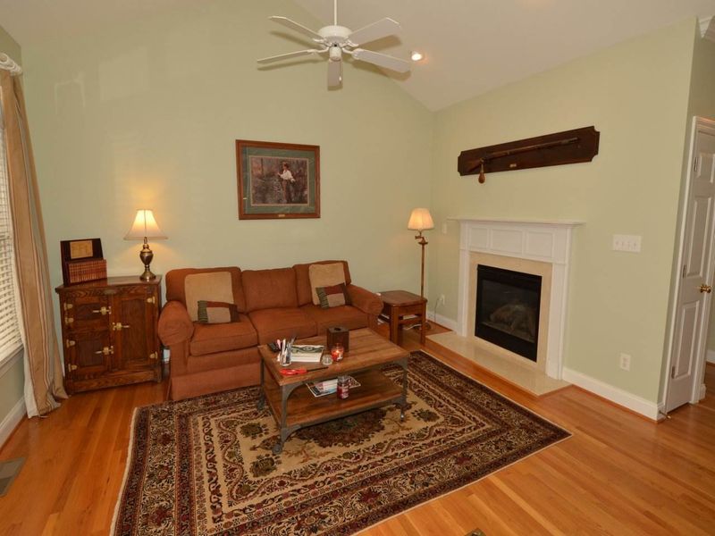 10612 Catara Dr, Raleigh, NC 27614