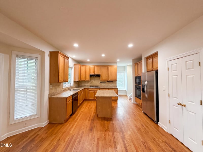 10613 River Forest Dr, Raleigh, NC 27614