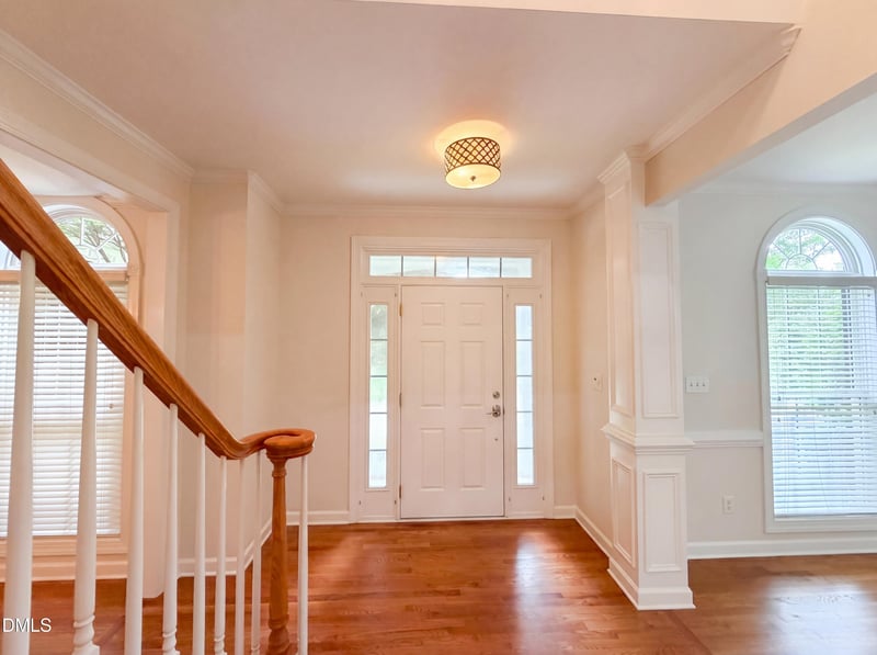 10613 River Forest Dr, Raleigh, NC 27614