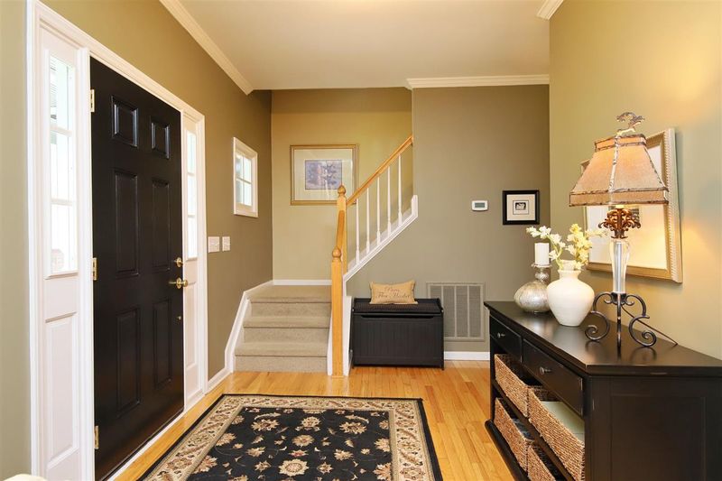 10616 Highstream Dr, Raleigh, NC 27614