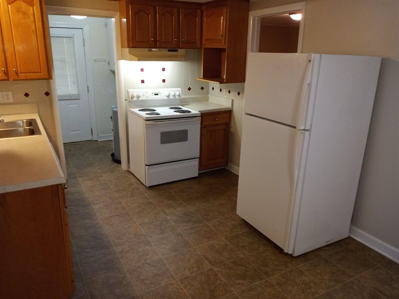 10617 Six Forks Rd, Raleigh, NC 27614