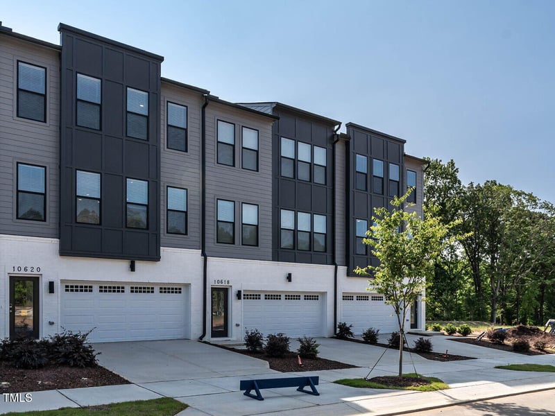 10618 Pleasant Branch Dr, Raleigh, NC 27614