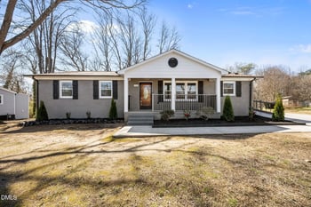 1062 Jackson St, Burlington, NC 27217