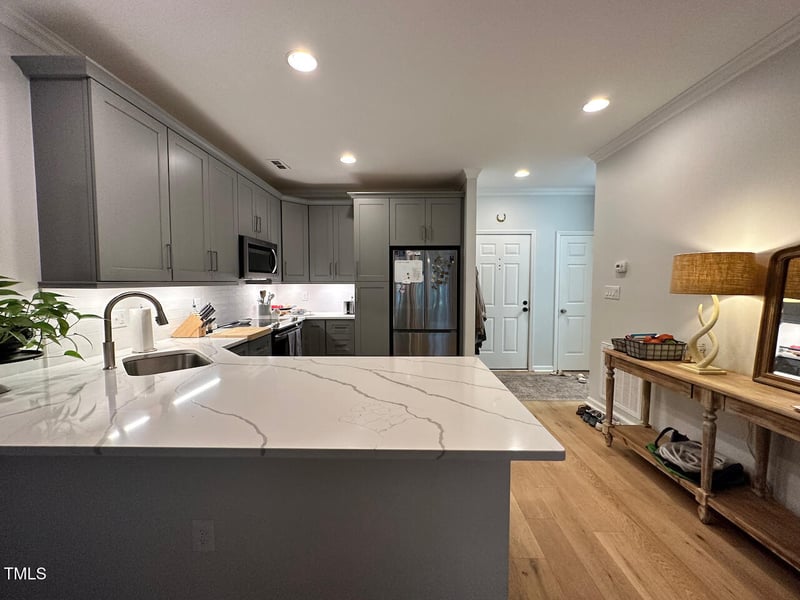 1062 Washington St #102, Raleigh, NC 27605