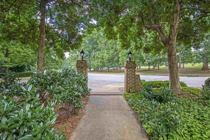 1062 Washington St #201, Raleigh, NC 27603