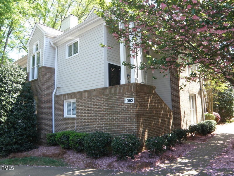 1062 Washington St #201, Raleigh, NC 27605
