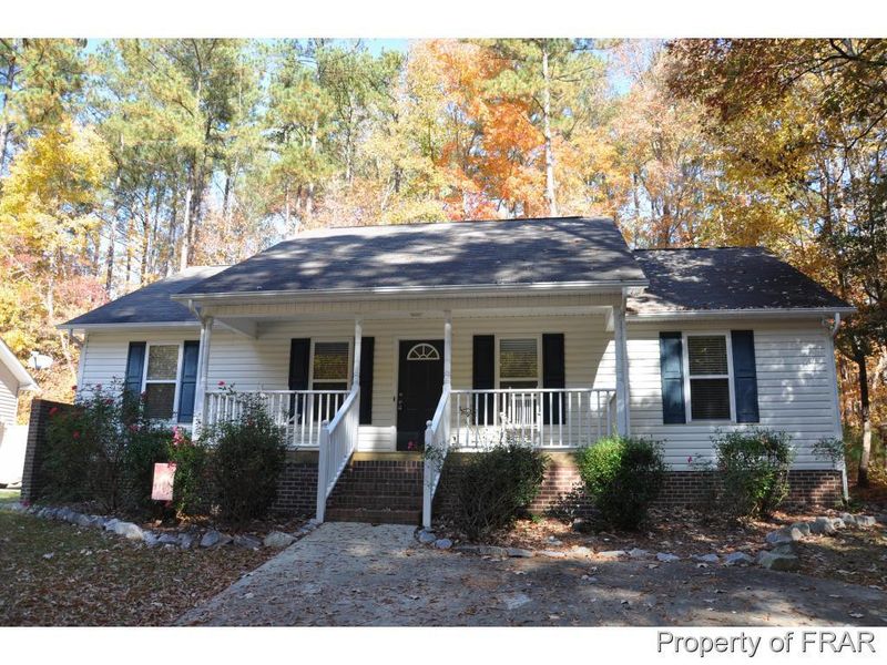 1062 Windrace Trl, Sanford, NC 27332