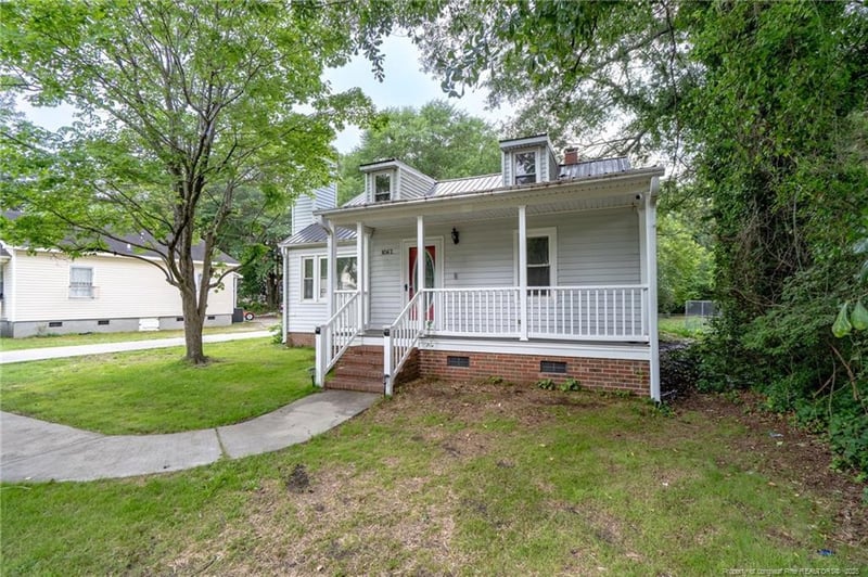 1062 Winslow St, Fayetteville, NC 28306