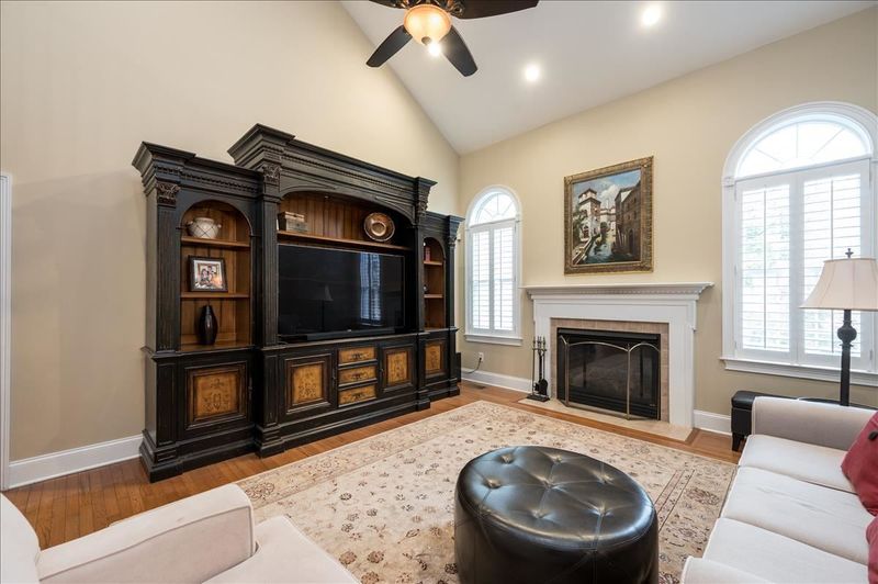 10629 Tarton Fields Cir, Raleigh, NC 27617