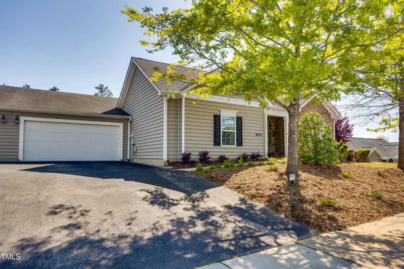 1064 Blue Bird Ln, Wake Forest, NC 27587