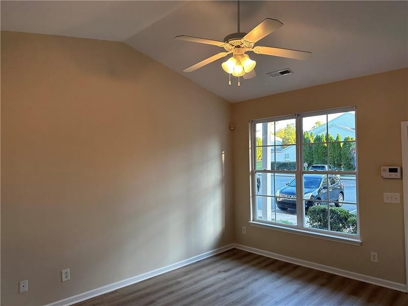 1064 Kelso Ln, Burlington, NC 27215