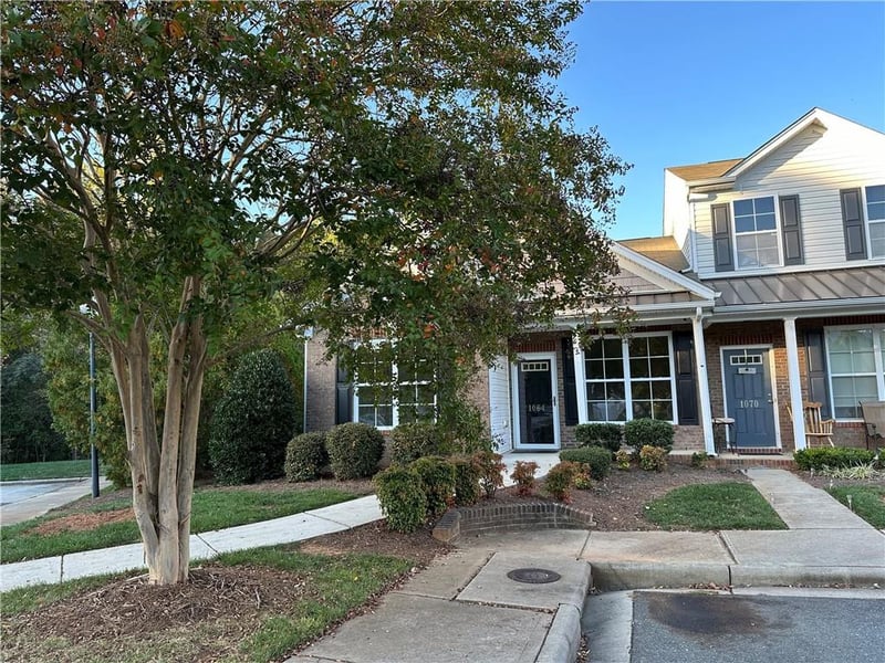1064 Kelso Ln, Burlington, NC 27215