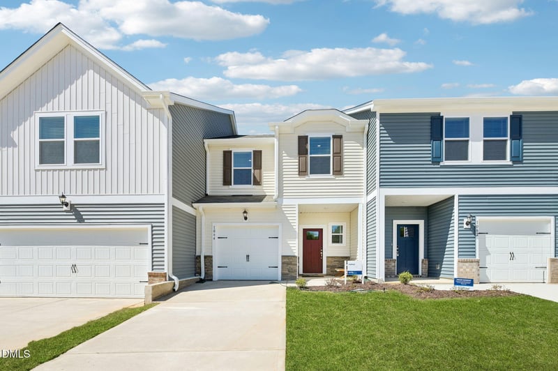 1064 Winding Spring Dr, Mebane, NC 27302