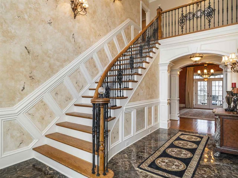 1065 Dunmore Dr, Burlington, NC 27215