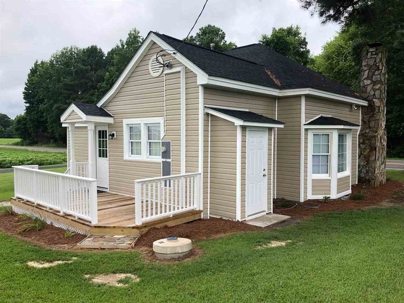 1066 E Nc 27 E Hw, Lillington, NC 27546