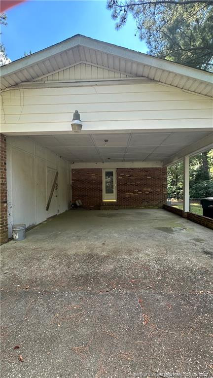 1066 Strickland Bridge Rd, Fayetteville, NC 28304