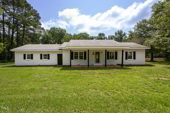 1067 Thompson Rd, Four Oaks, NC 27524
