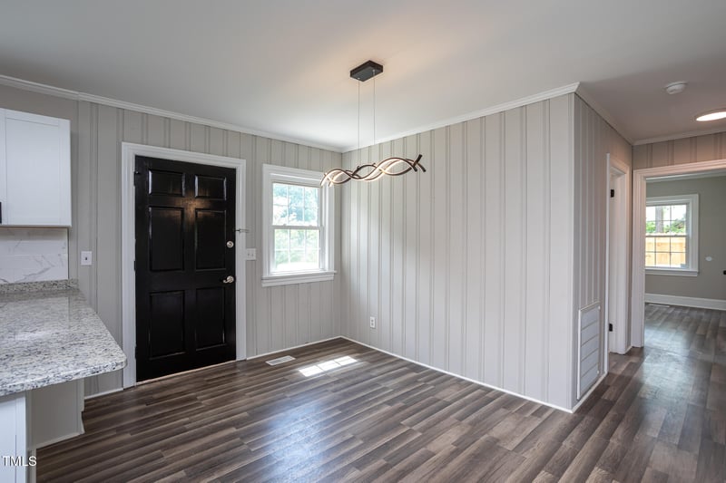 1067 Thompson Rd, Four Oaks, NC 27524