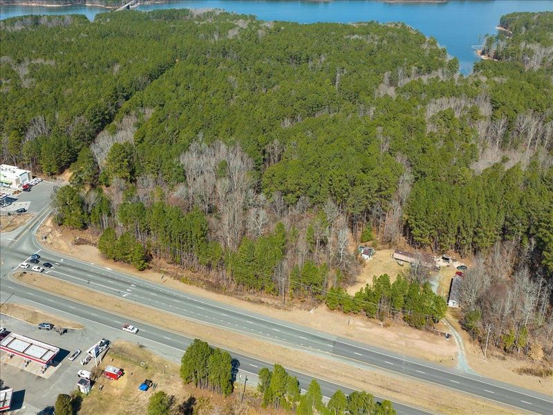 10681 E Us 64 Hw, Apex, NC 27502