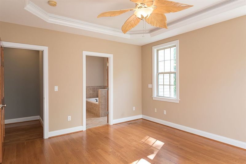 1069 Anjanette Ln, Creedmoor, NC 27522