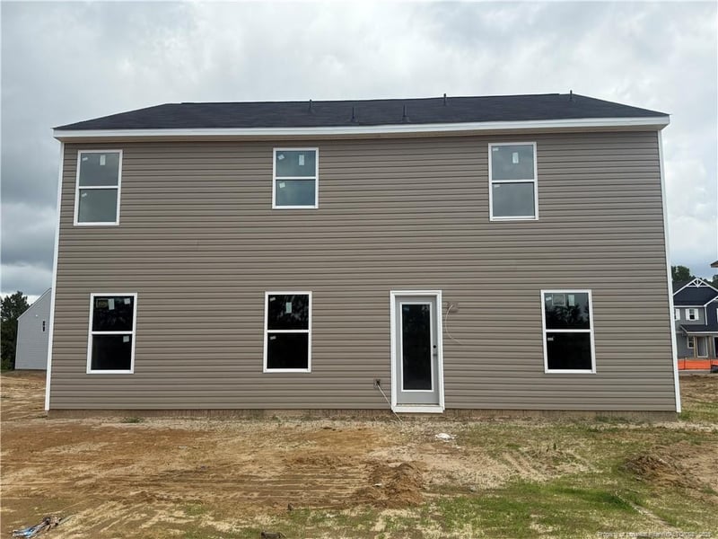 1069 Sapphire Stone Loop, Hope Mills, NC 28348