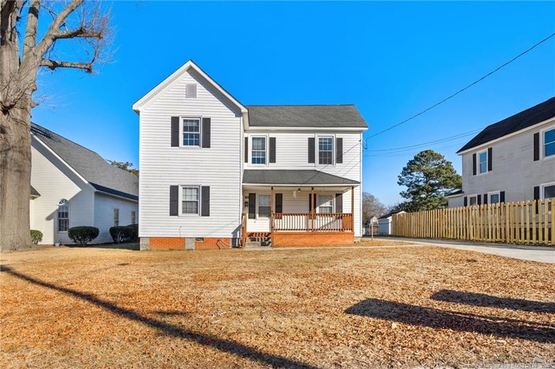 107 12th St, Erwin, NC 28339